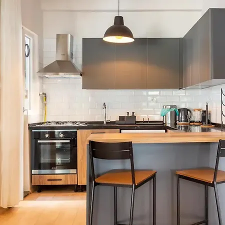 Апартаменты Discover The On Cihangir *