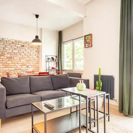 Discover The On Cihangir Апартаменты *